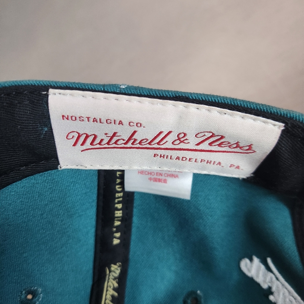 Mitchell & Ness Anaheim Mighty Ducks Cap - Picture 8 of 9